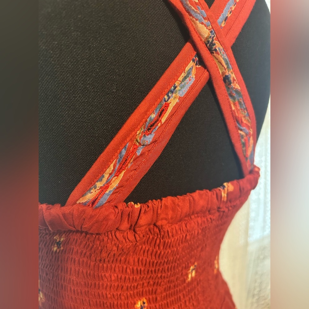 Elegant Red Paisley Maxi Dress - Picture 6 of 8